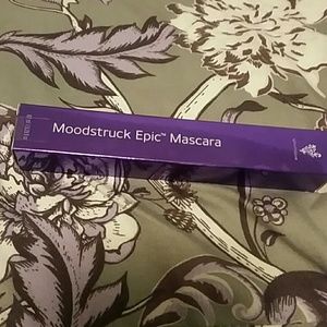 NIB Moodstruck PURPLE Epic Mascara